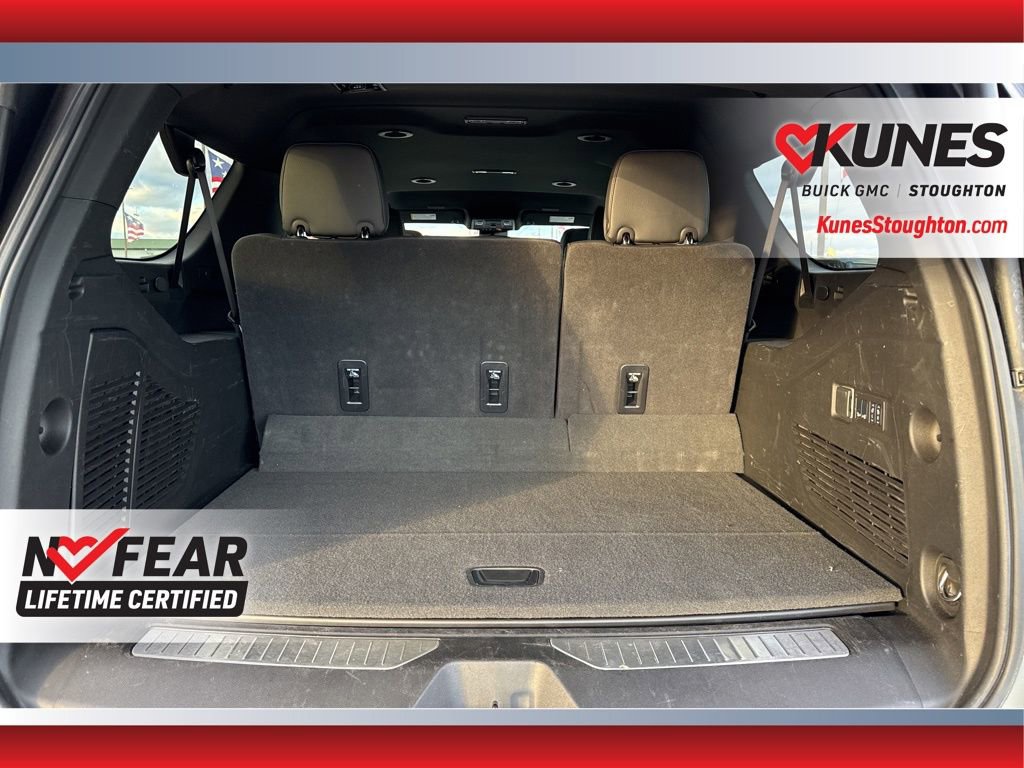 Used 2025 GMC Yukon XL Denali image 31