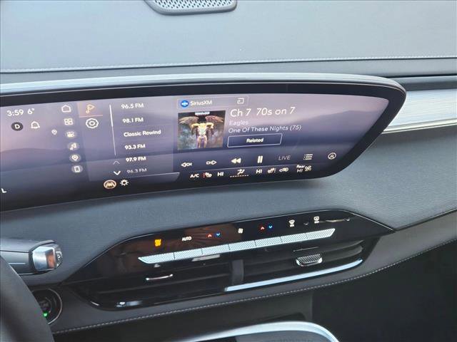 Used 2025 Buick Enclave Preferred image 13