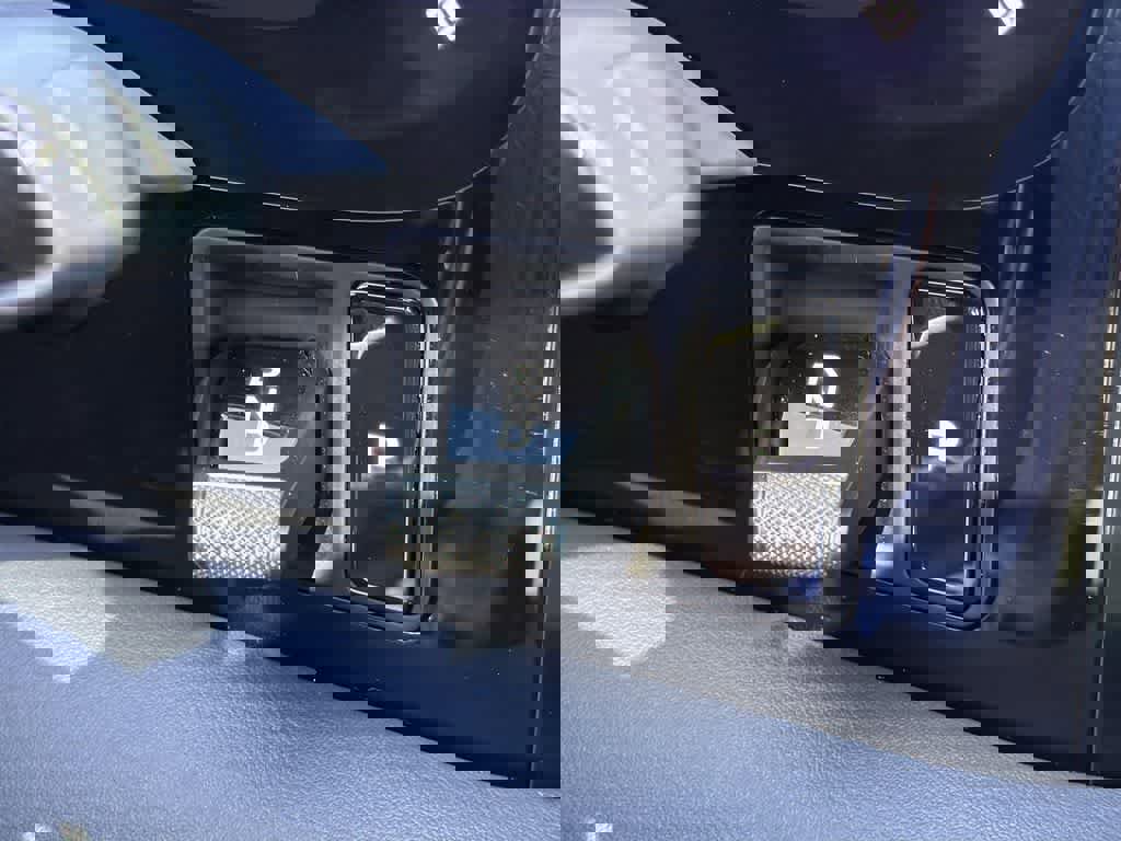 Used 2023 Porsche Taycan w/ Premium Package image 18