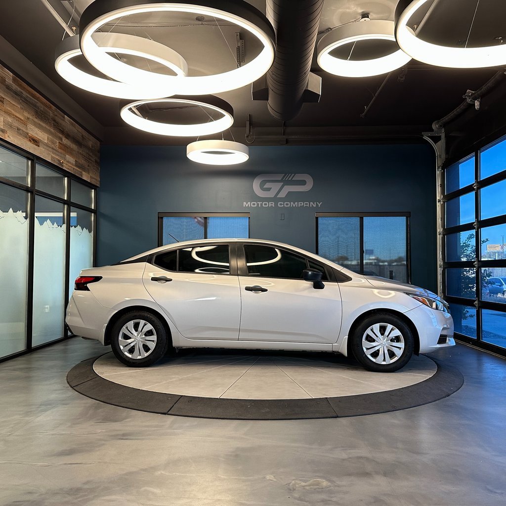 Used 2021 Nissan Versa S image 2