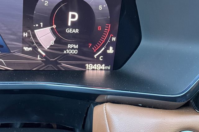 Used 2024 GMC Canyon AT4 w/ AT4 Premium Package image 39