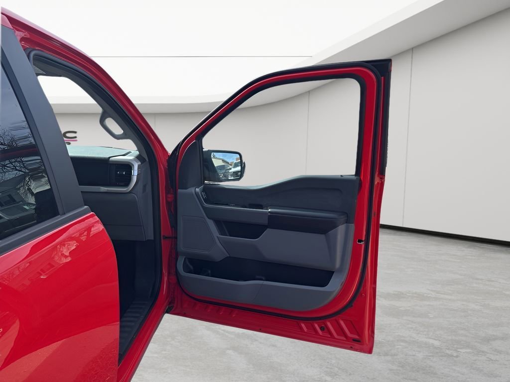 Used 2021 Ford F150 XLT image 43