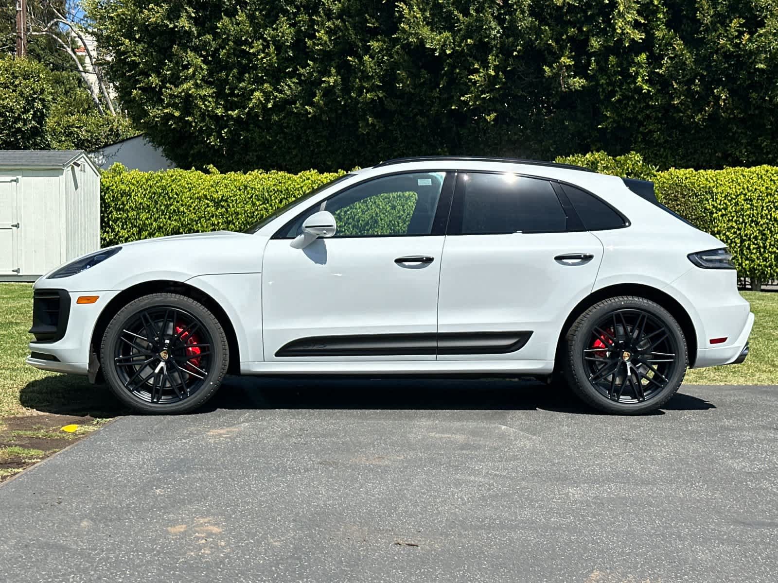 New 2026 Porsche Macan GTS AWD/4WD image 2