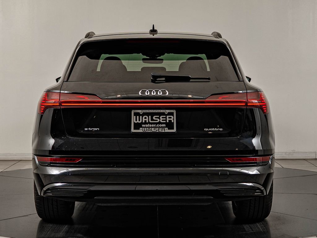 Used 2022 Audi e-tron Premium w/ Convenience Plus Package image 6
