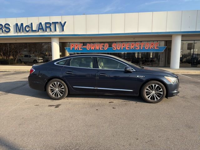 Used 2017 Buick LaCrosse Preferred image 2