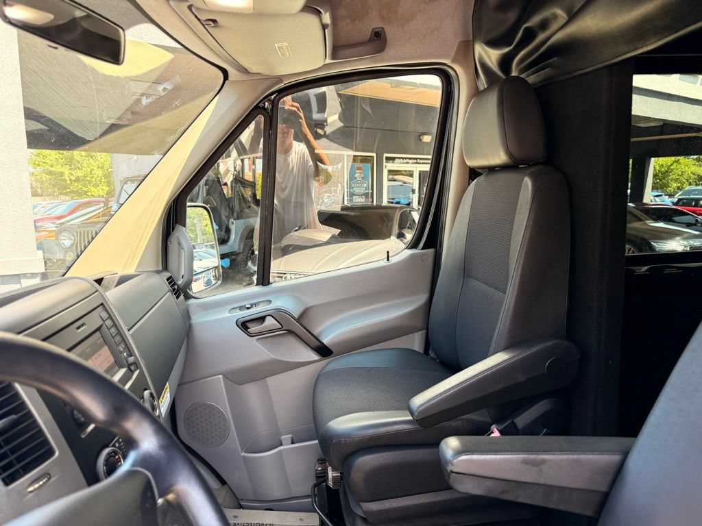 Used 2015 Mercedes-Benz Sprinter 3500 image 19