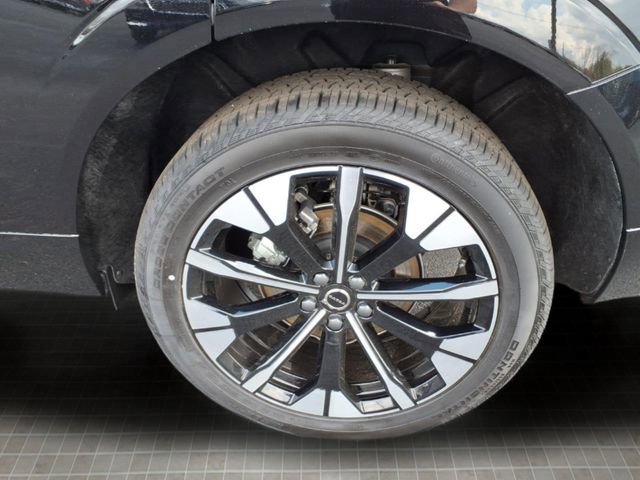 New 2026 Volvo XC60 B5 Plus w/ Protection Package Premier image 9