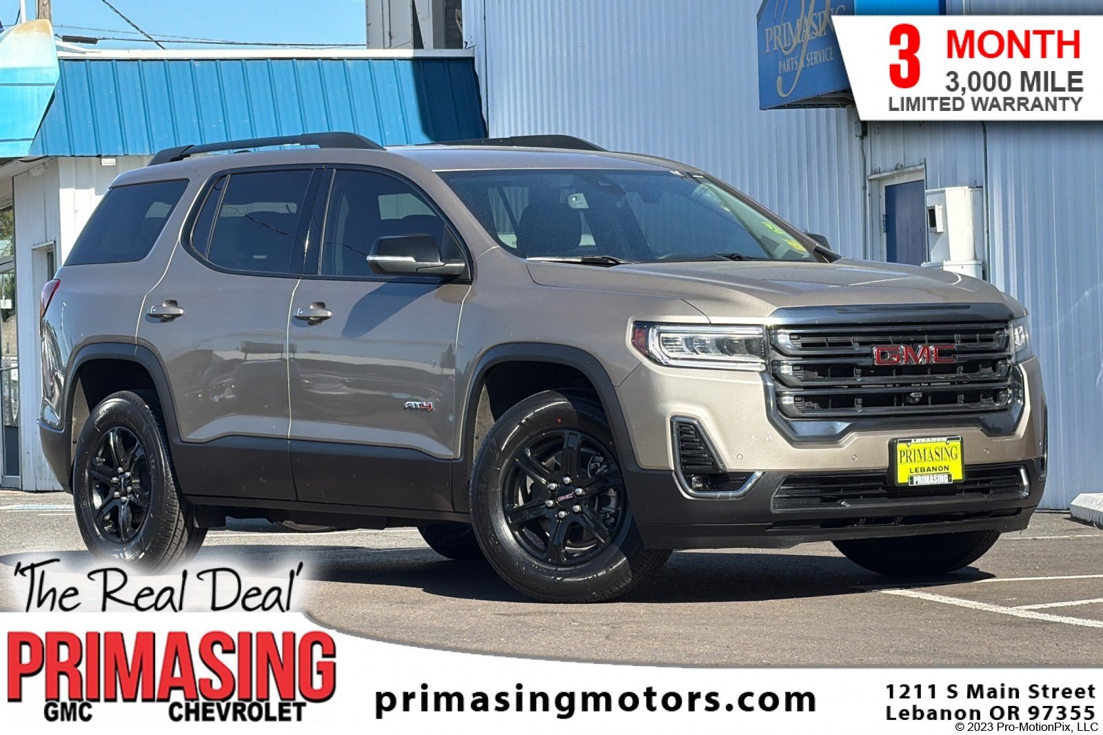 Used 2022 GMC Acadia AT4 w/ Technology Package AWD/4WD image 1