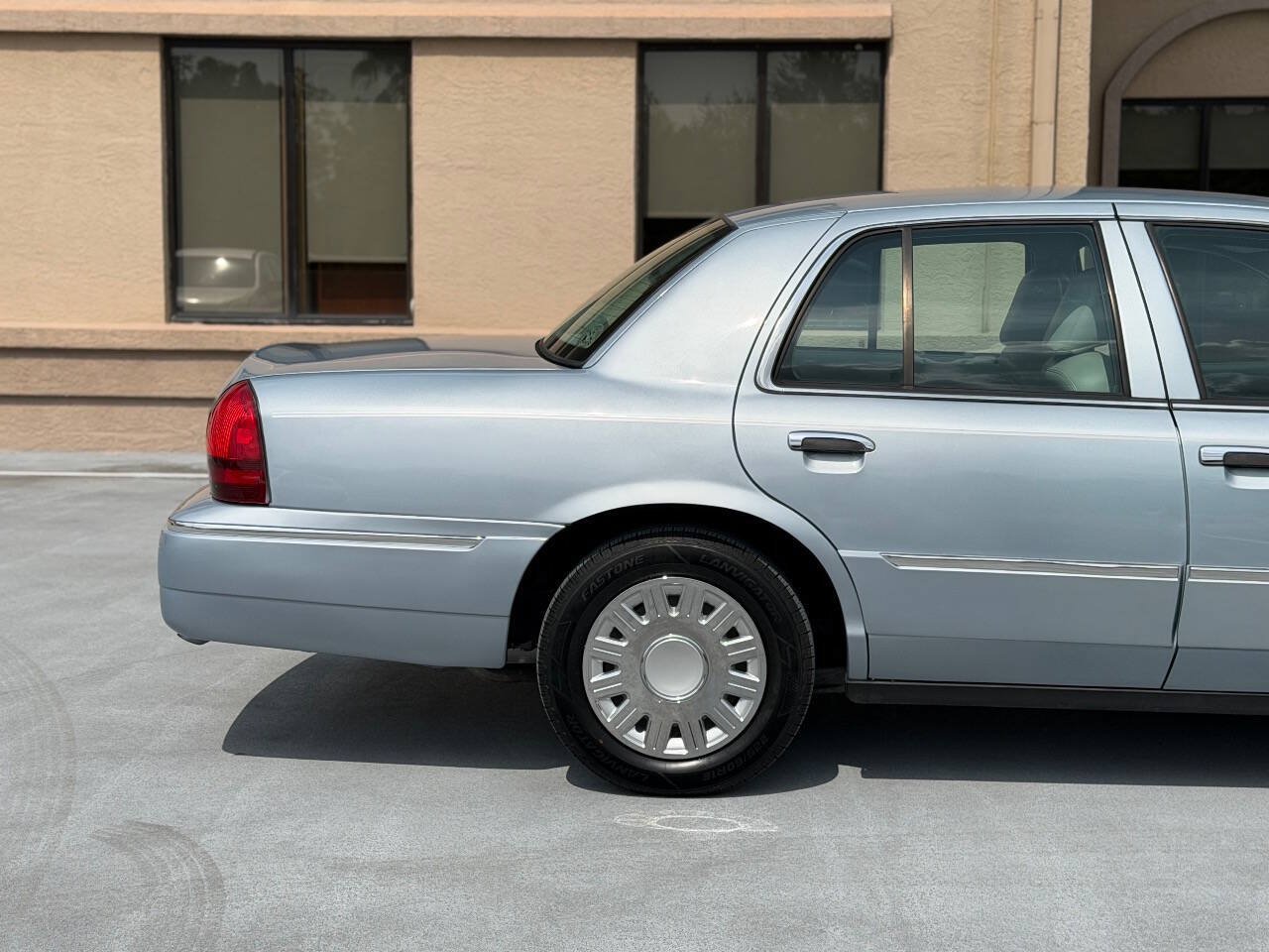 Used 2004 Mercury Grand Marquis LS RWD image 34