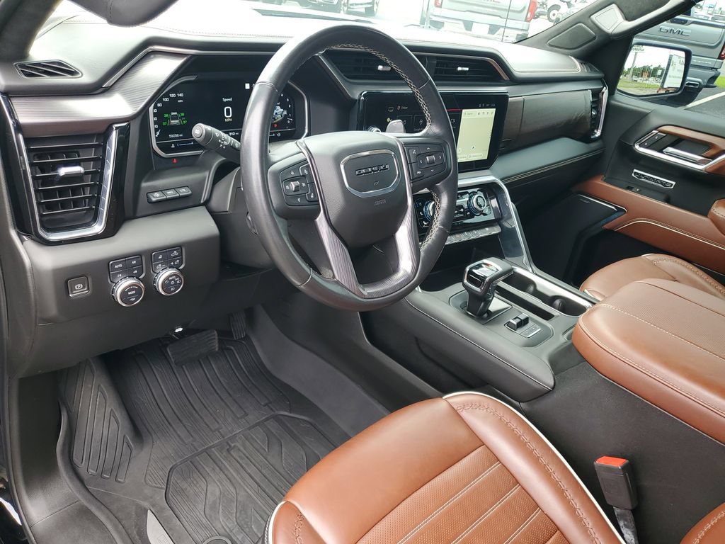 Used 2023 GMC Sierra 1500 Denali Ultimate AWD/4WD image 6