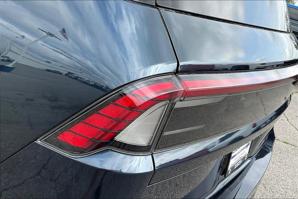 Used 2025 Lincoln Navigator Reserve image 33