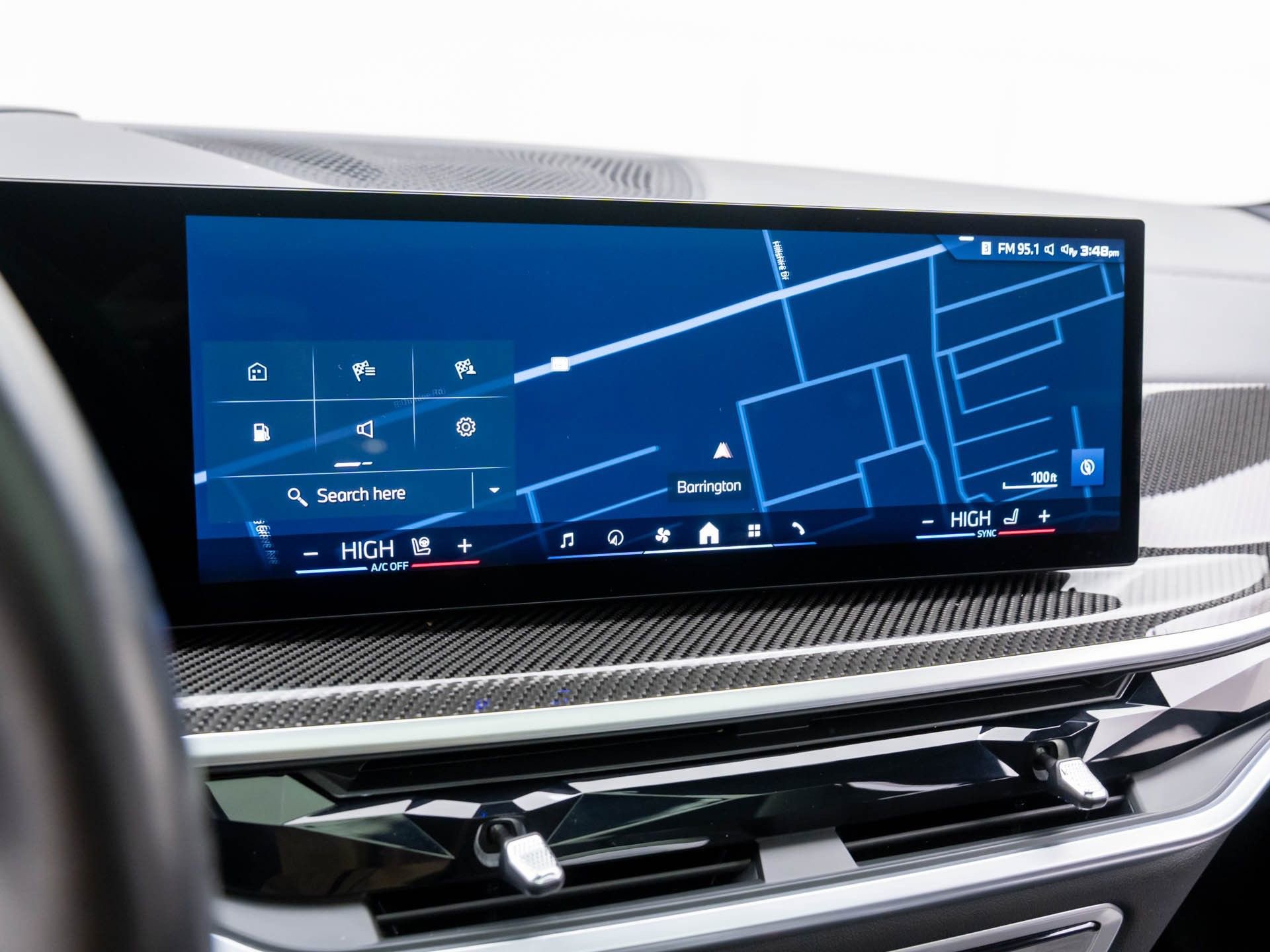 Certified 2024 BMW X7 M60i image 25