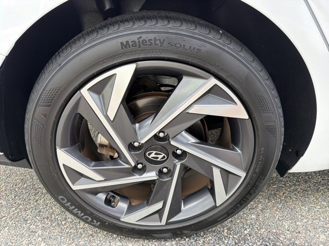 Certified 2024 Hyundai Elantra SEL w/ Convenience Package image 37