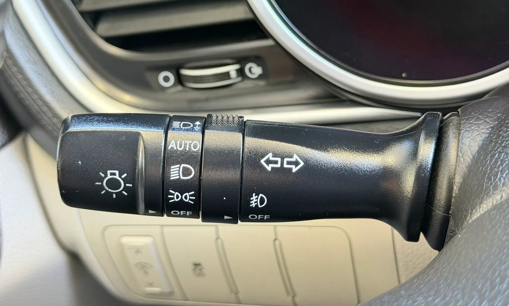 Used 2015 Kia Optima EX image 11