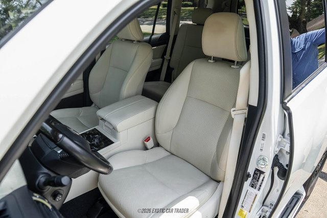 Used 2023 Lexus GX 460 Luxury w/ Sport Design Package AWD/4WD image 38