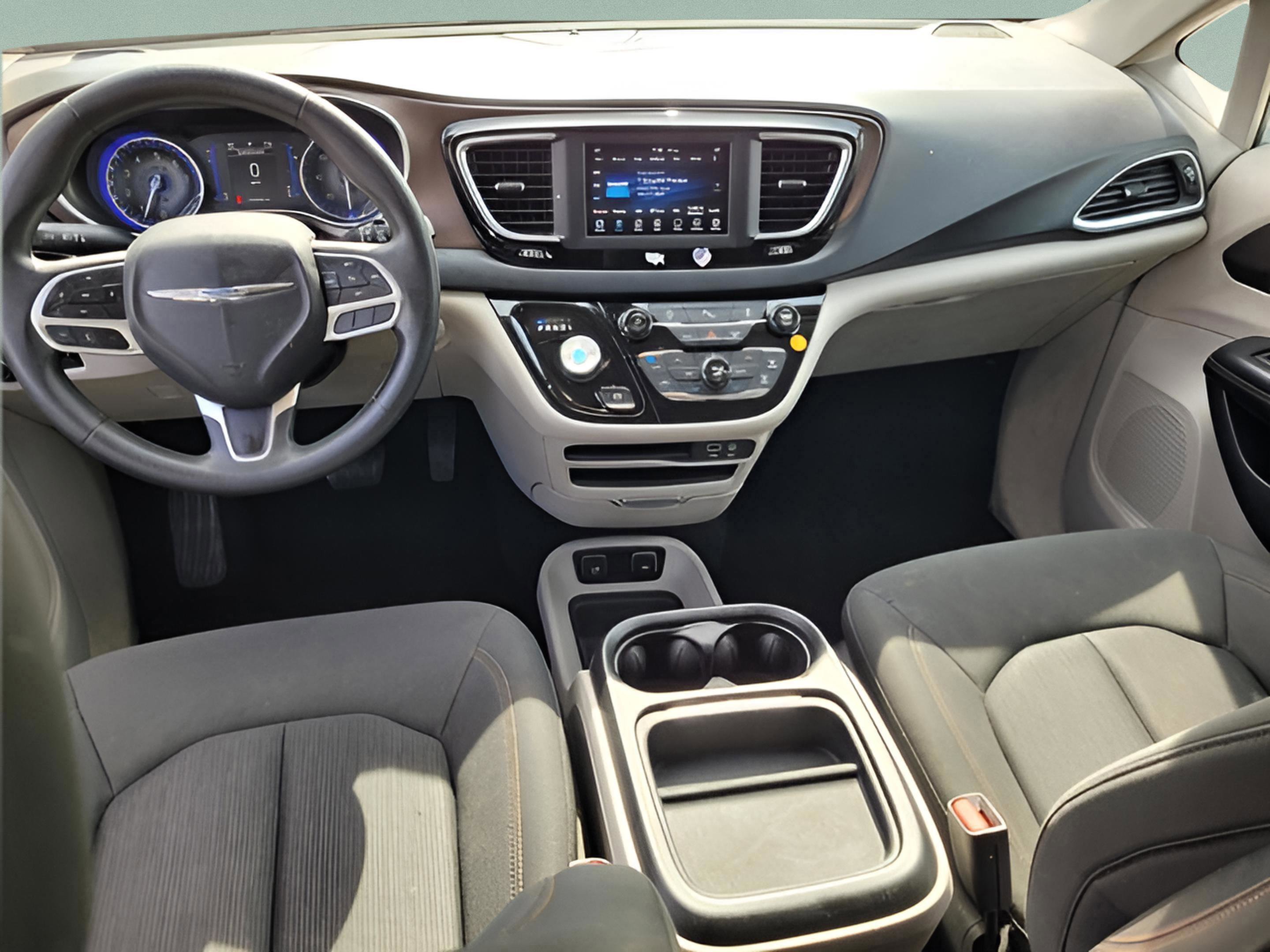 Used 2019 Chrysler Pacifica Touring Plus image 19