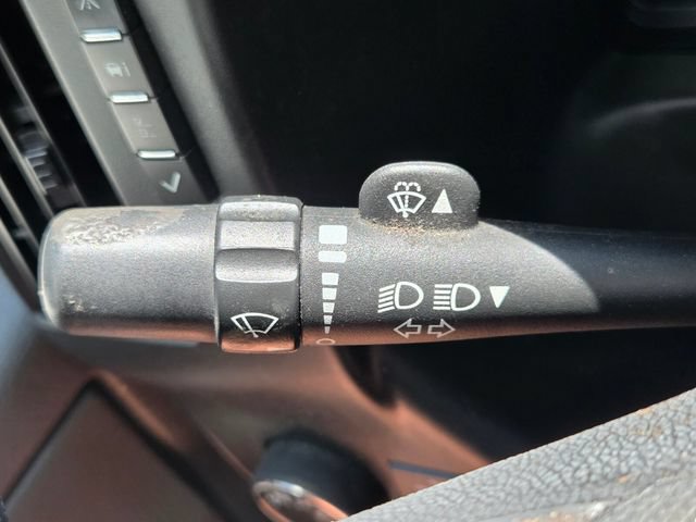 Used 2016 Chevrolet Express 3500 RWD image 18