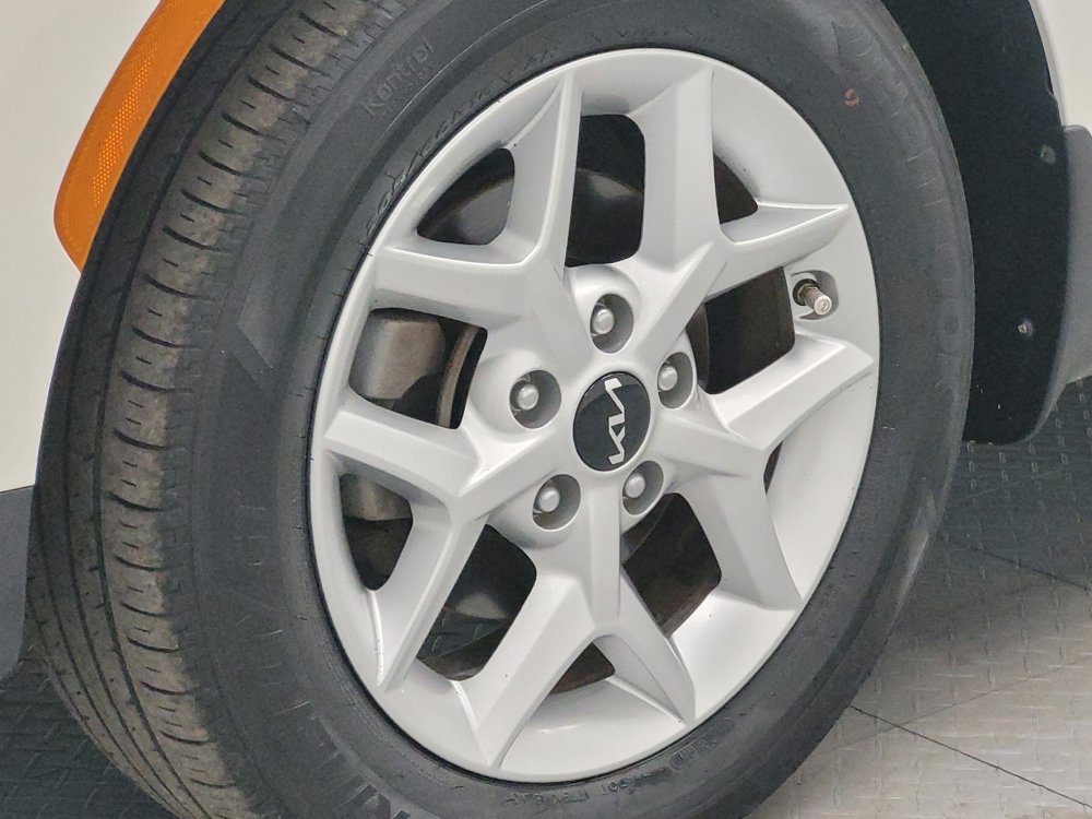 Used 2023 Kia Soul S image 31