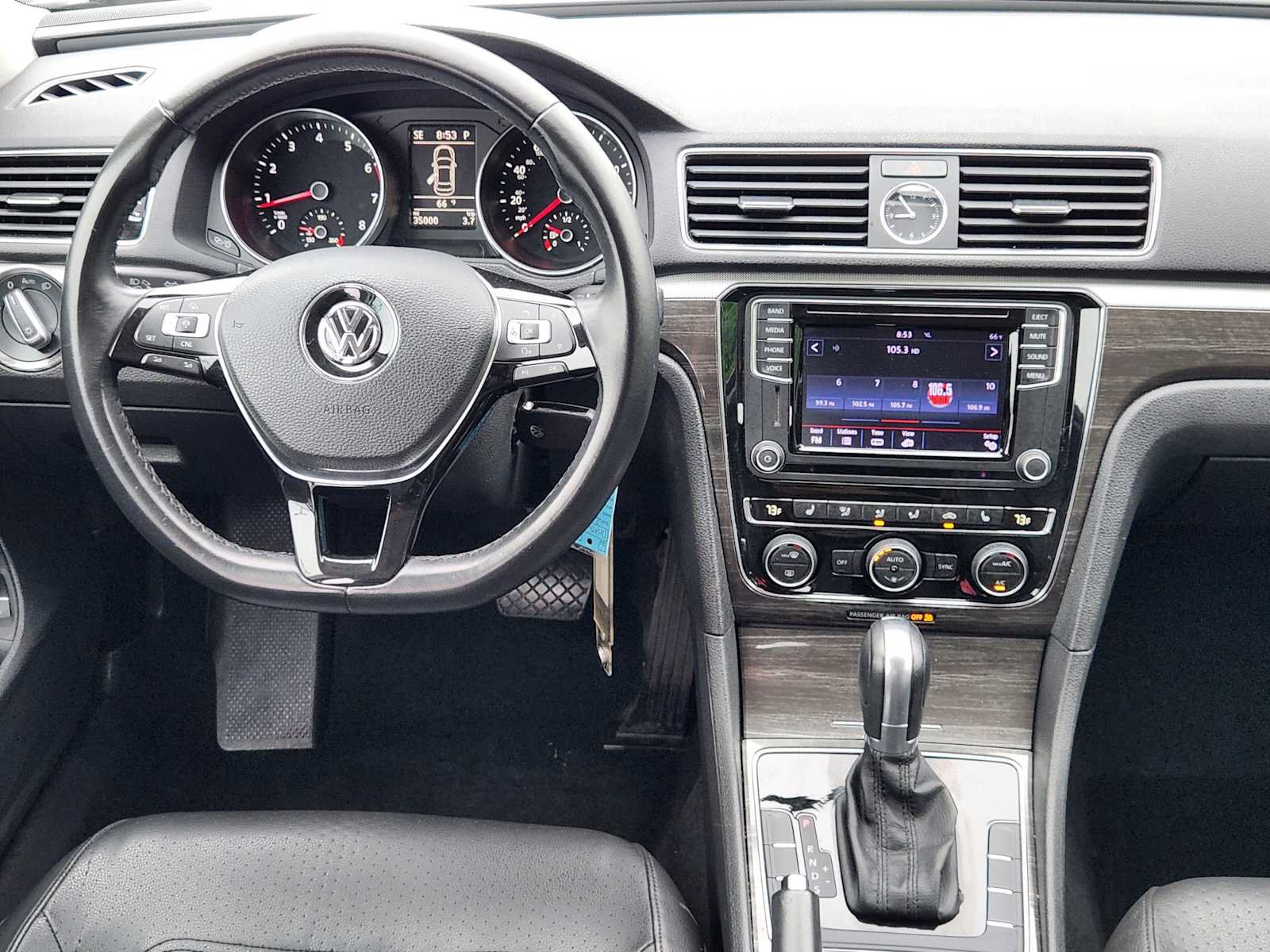 Used 2016 Volkswagen Passat 1.8T SE w/ Lighting Package (P06) FWD image 27