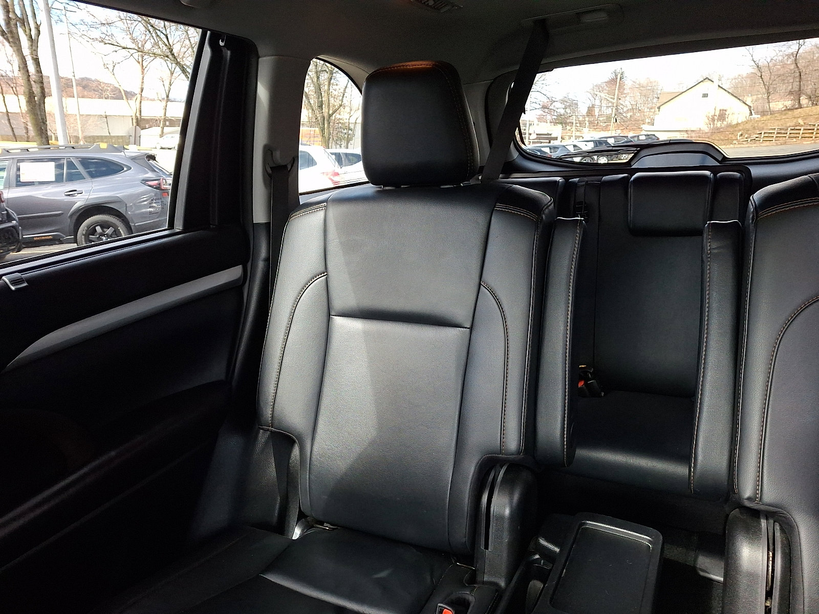 Used 2019 Toyota Highlander XLE AWD/4WD image 18