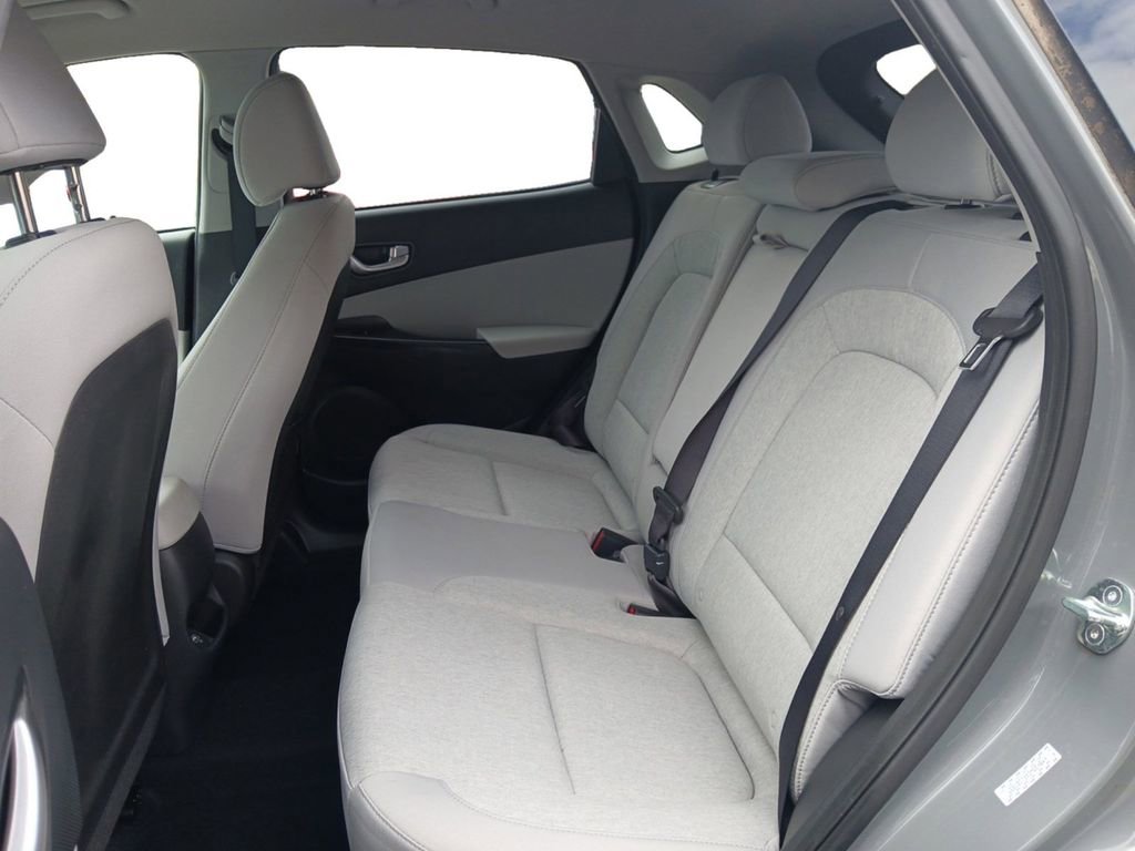 Certified 2023 Hyundai Kona SE FWD image 13