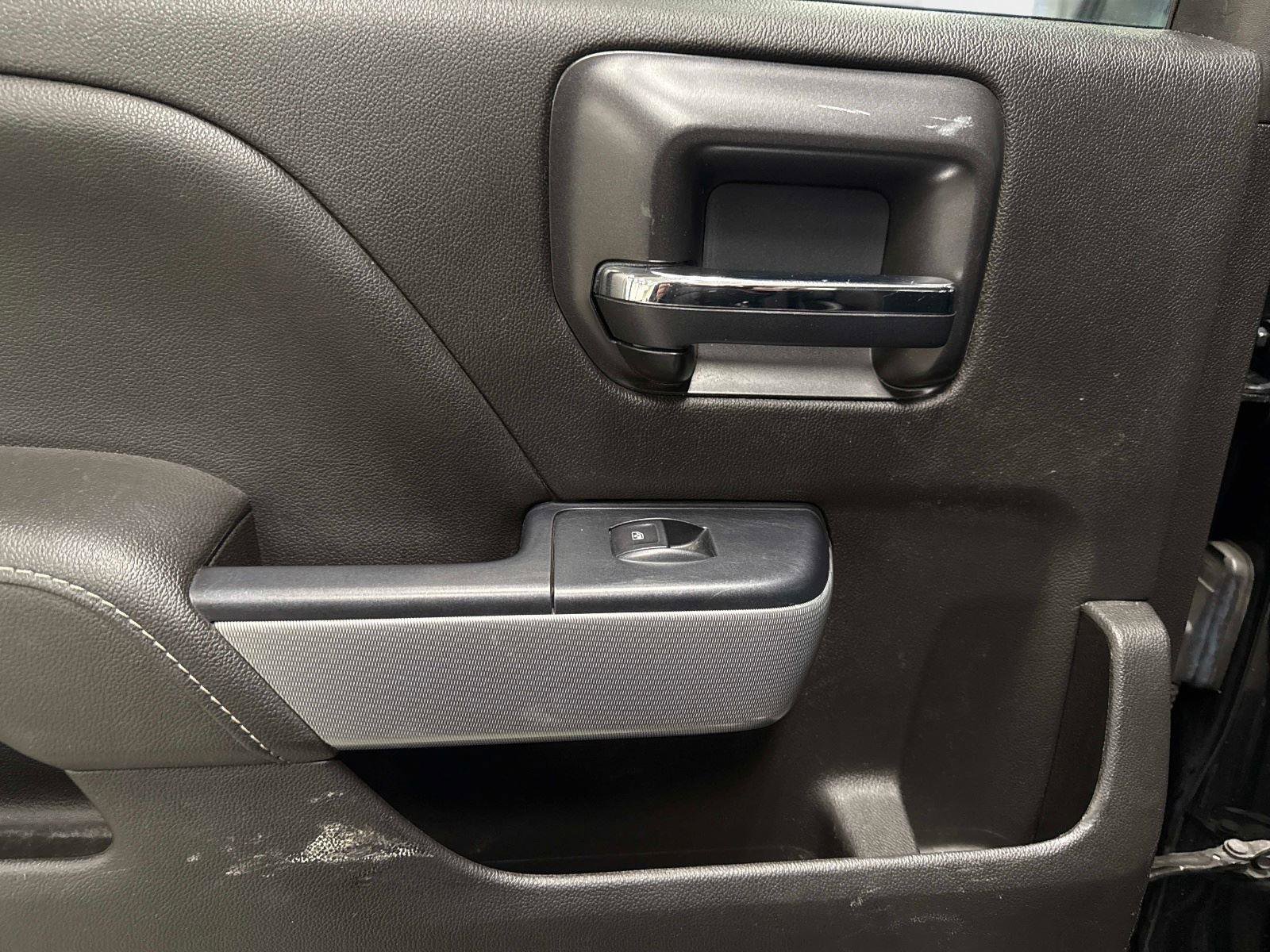 Used 2016 Chevrolet Silverado 2500 LT w/ Midnight Edition image 12