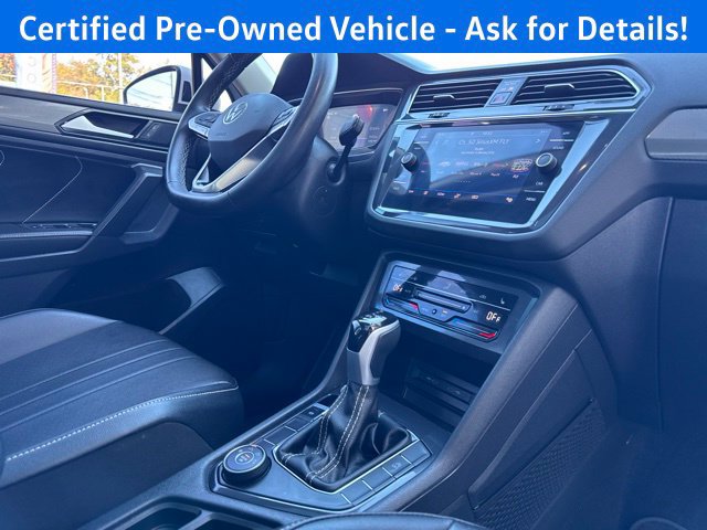 Used 2023 Volkswagen Tiguan SE w/ Panoramic Sunroof Package AWD/4WD image 23