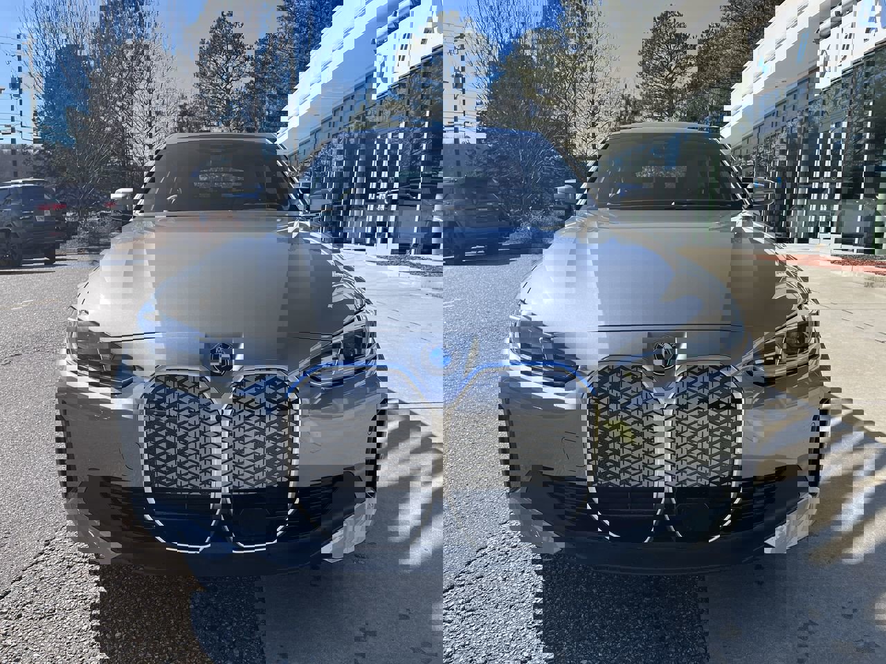 Used 2026 BMW i4 eDrive40 w/ Premium Package image 10