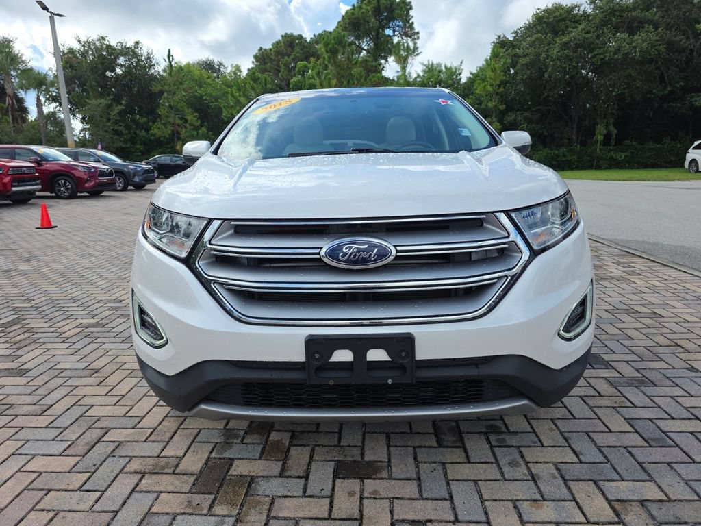 Used 2018 Ford Edge Titanium w/ Technology Package AWD/4WD image 2