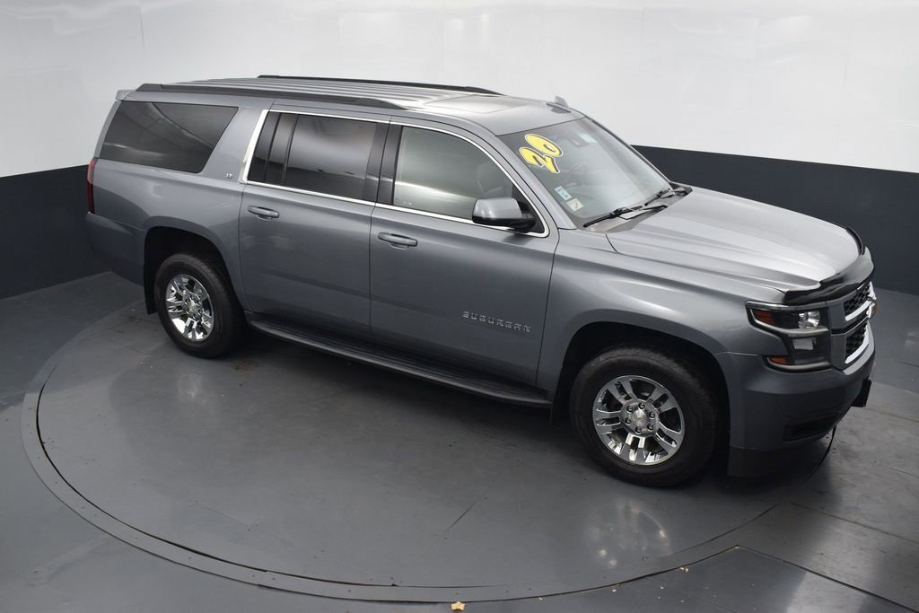 Used 2020 Chevrolet Suburban LT image 48