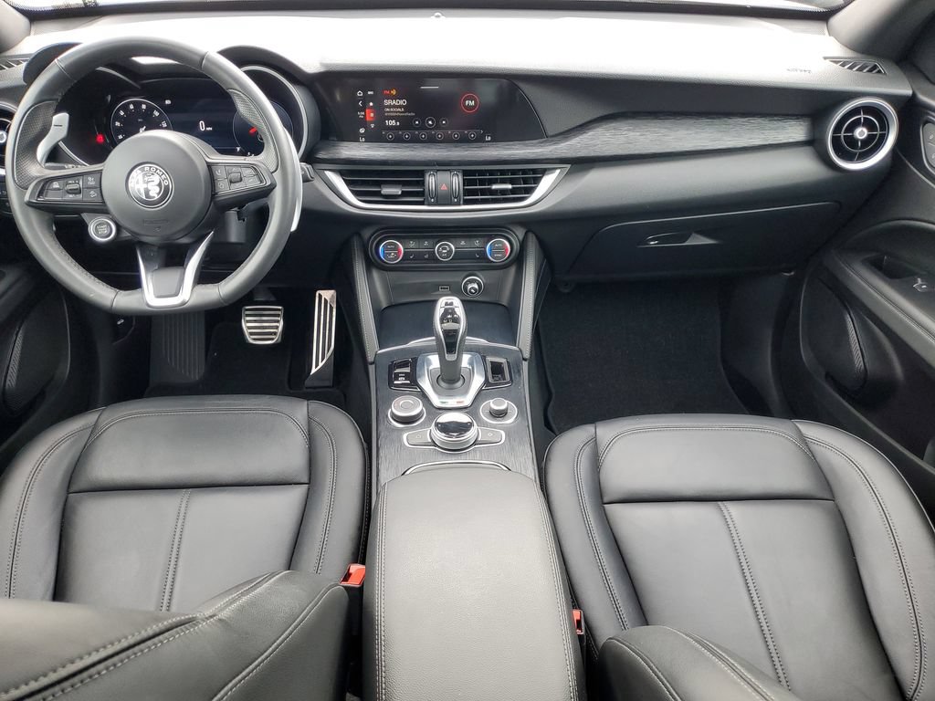 Used 2024 Alfa Romeo Stelvio Sprint AWD/4WD image 13