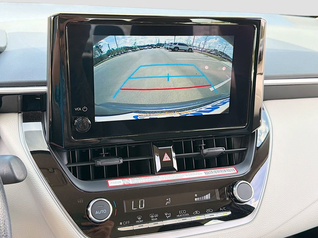 Used 2026 Toyota Corolla LE image 11