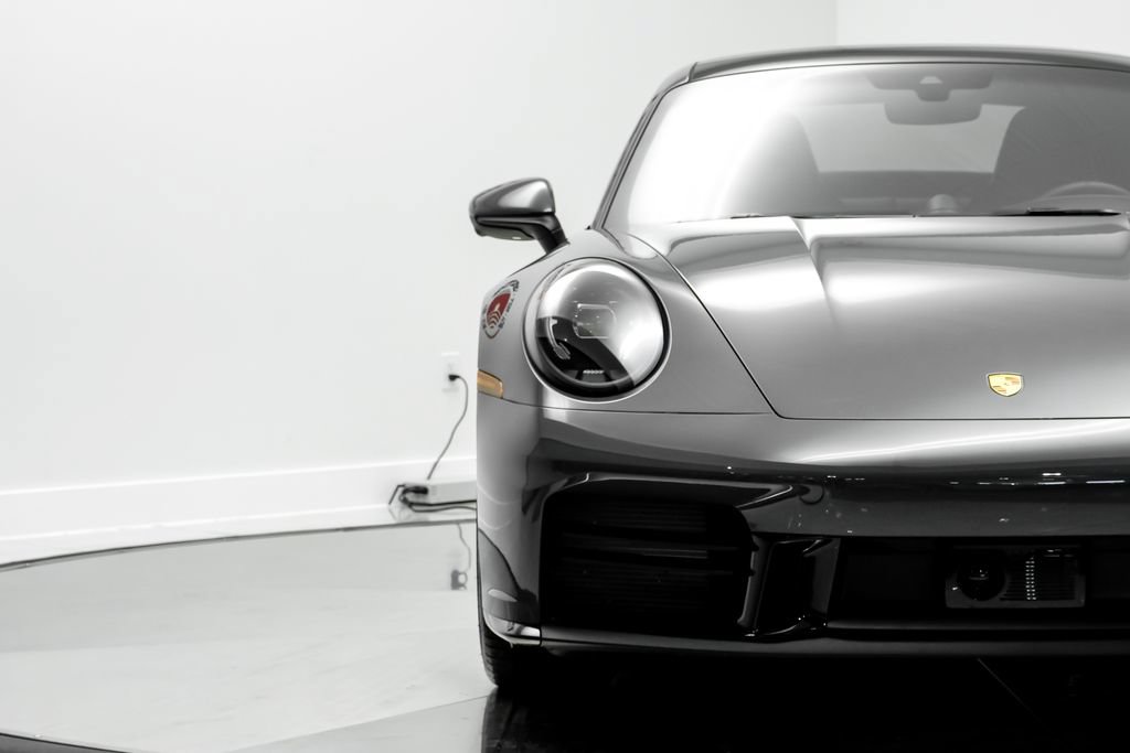 Used 2025 Porsche 911 Carrera S RWD image 33