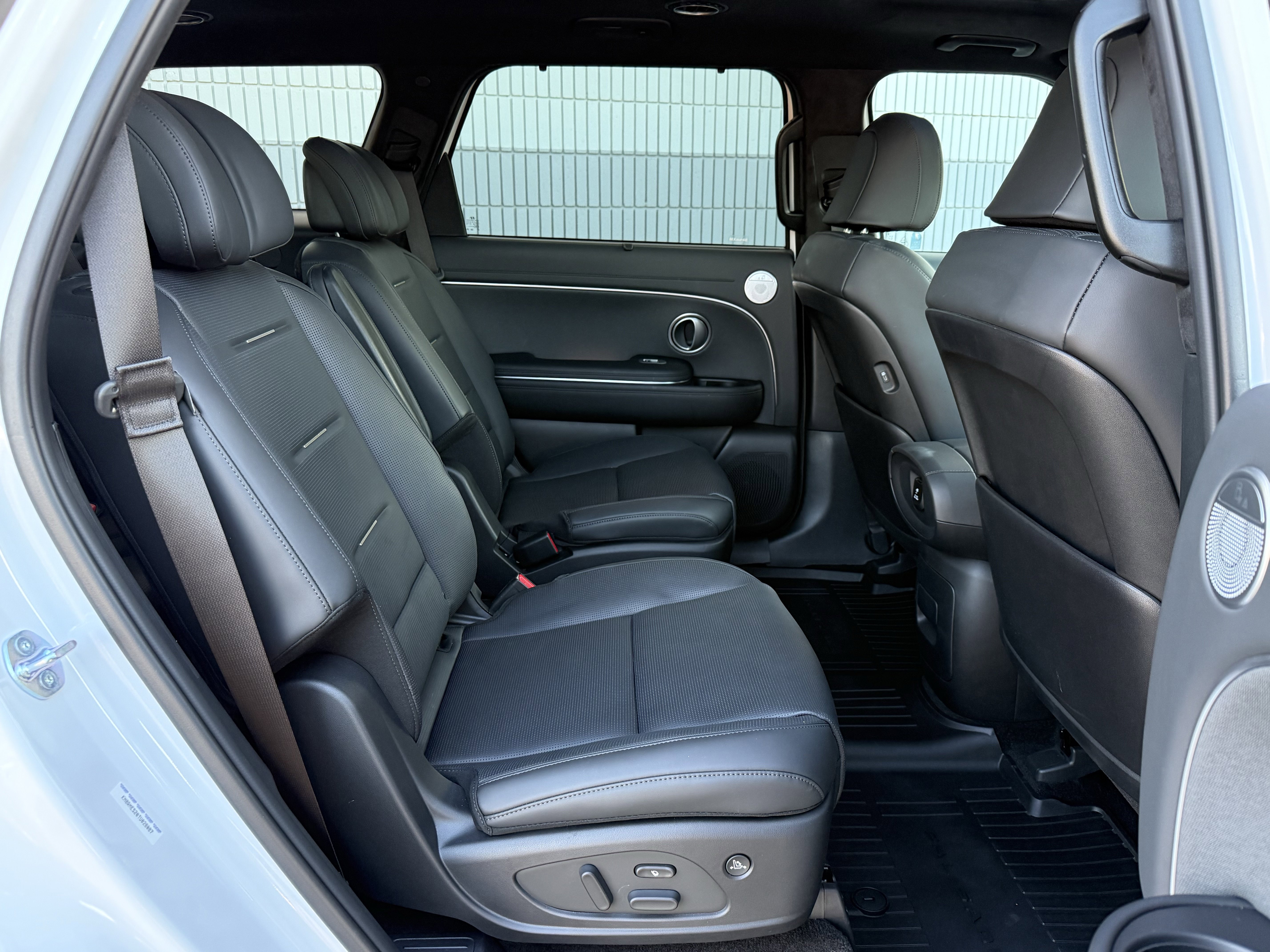 Used 2026 Hyundai Palisade Calligraphy image 6