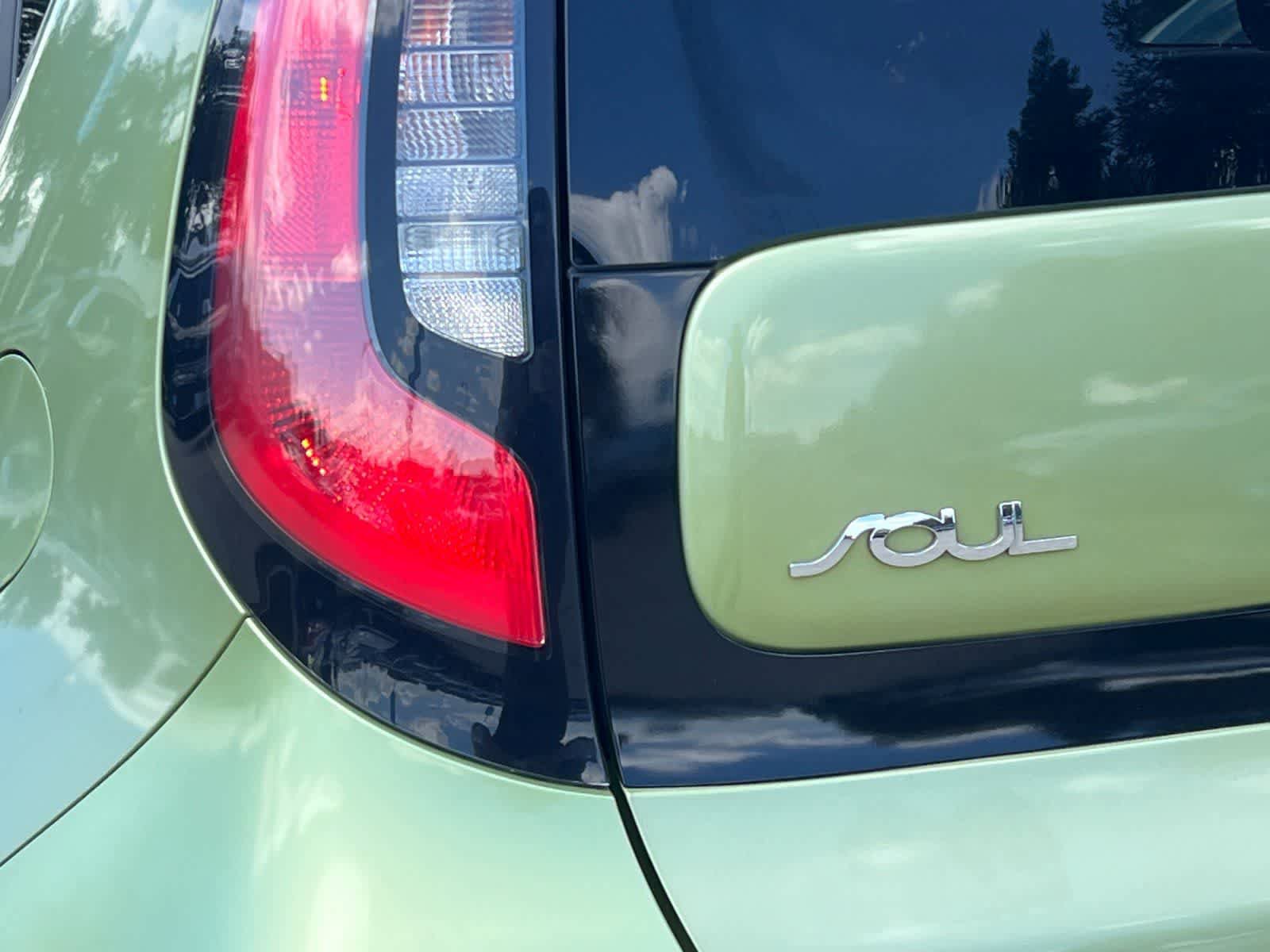 Used 2017 Kia Soul image 25