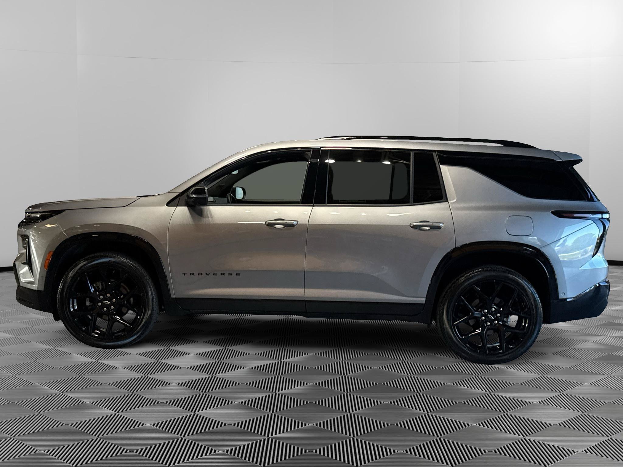 Used 2026 Chevrolet Traverse RS AWD/4WD image 3