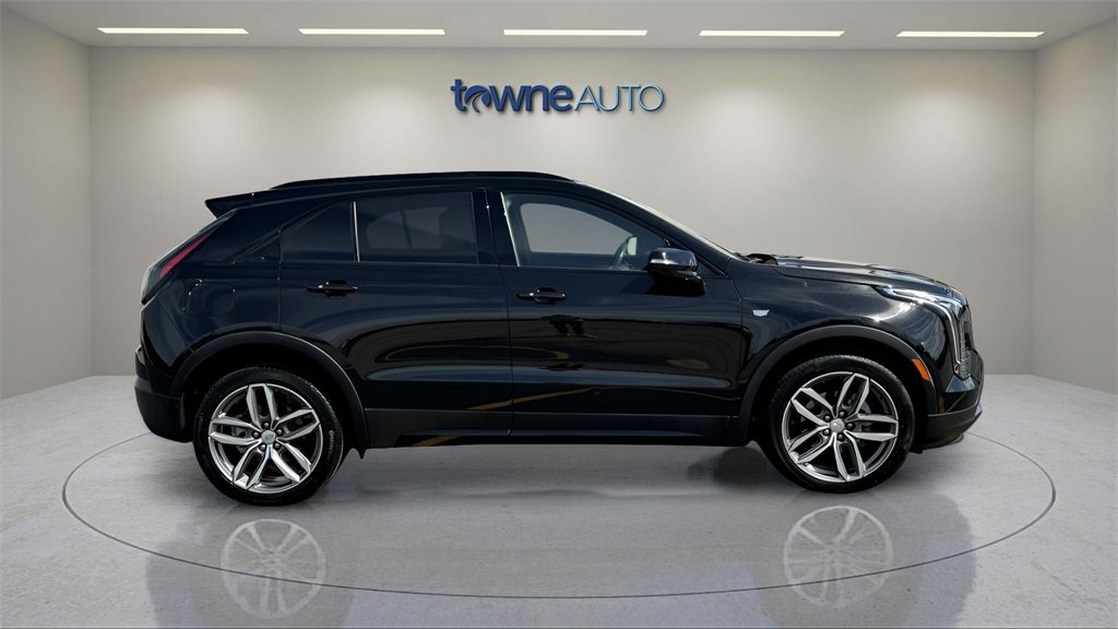 Used 2023 Cadillac XT4 Sport w/ Cold Weather Package image 6