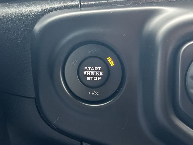 Used 2021 Jeep Gladiator Sport image 17