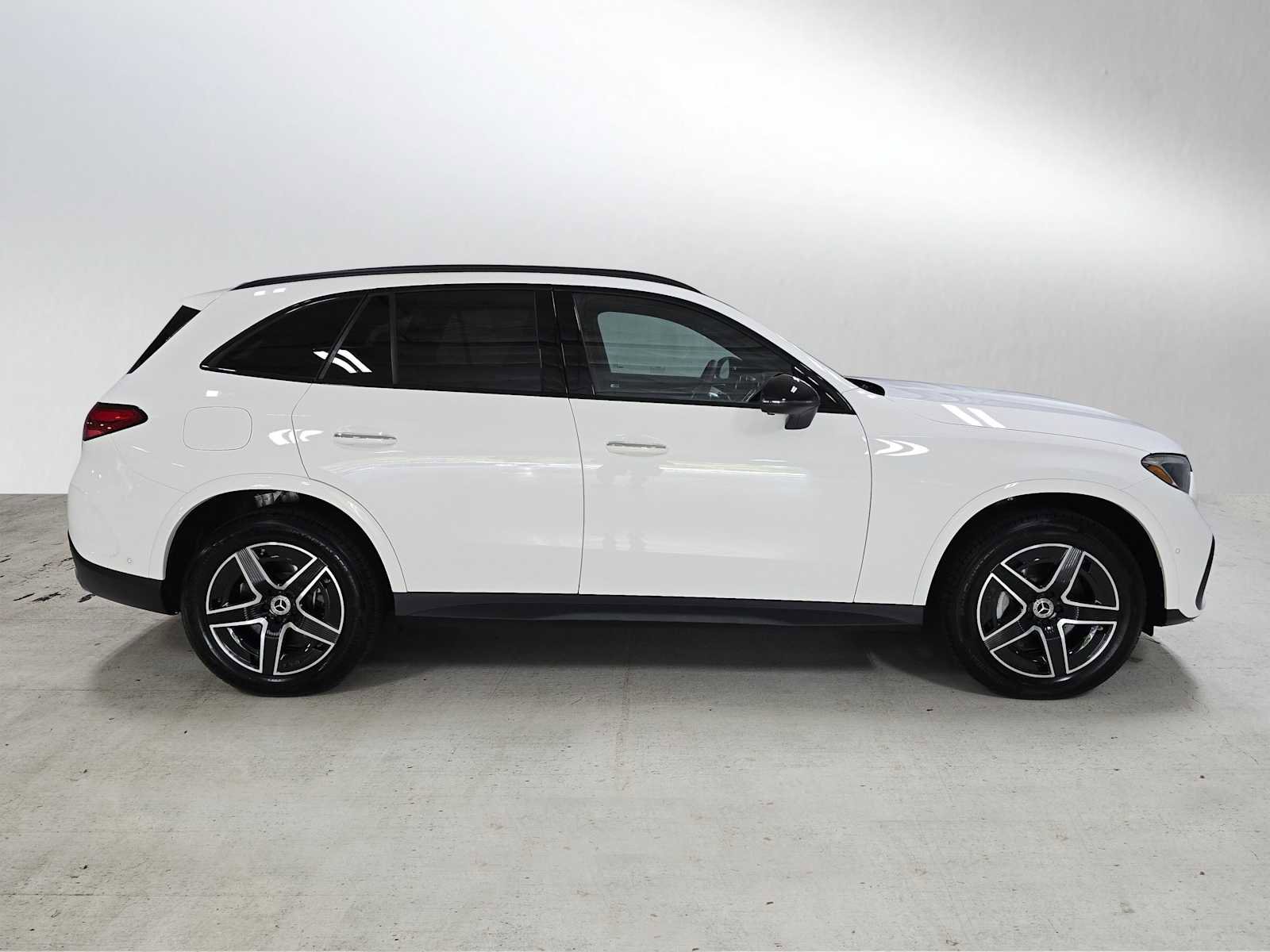 Certified 2026 Mercedes-Benz GLC 350e 4MATIC image 2