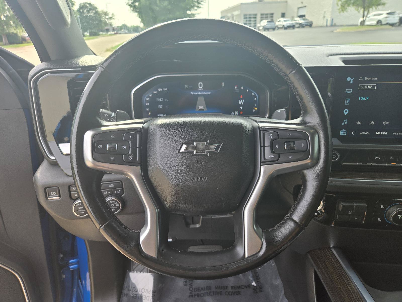 Used 2023 Chevrolet Silverado 1500 RST AWD/4WD image 16
