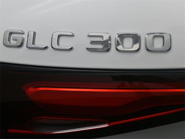 New 2025 Mercedes-Benz GLC 300 image 10