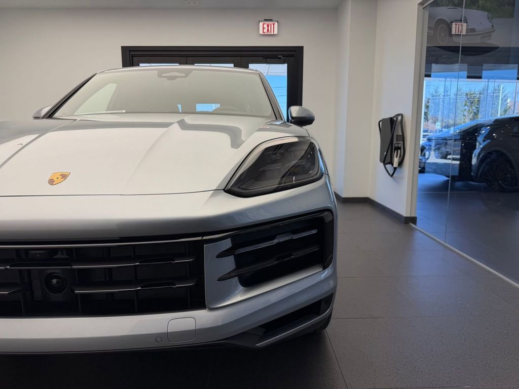 New 2026 Porsche Cayenne AWD/4WD image 25