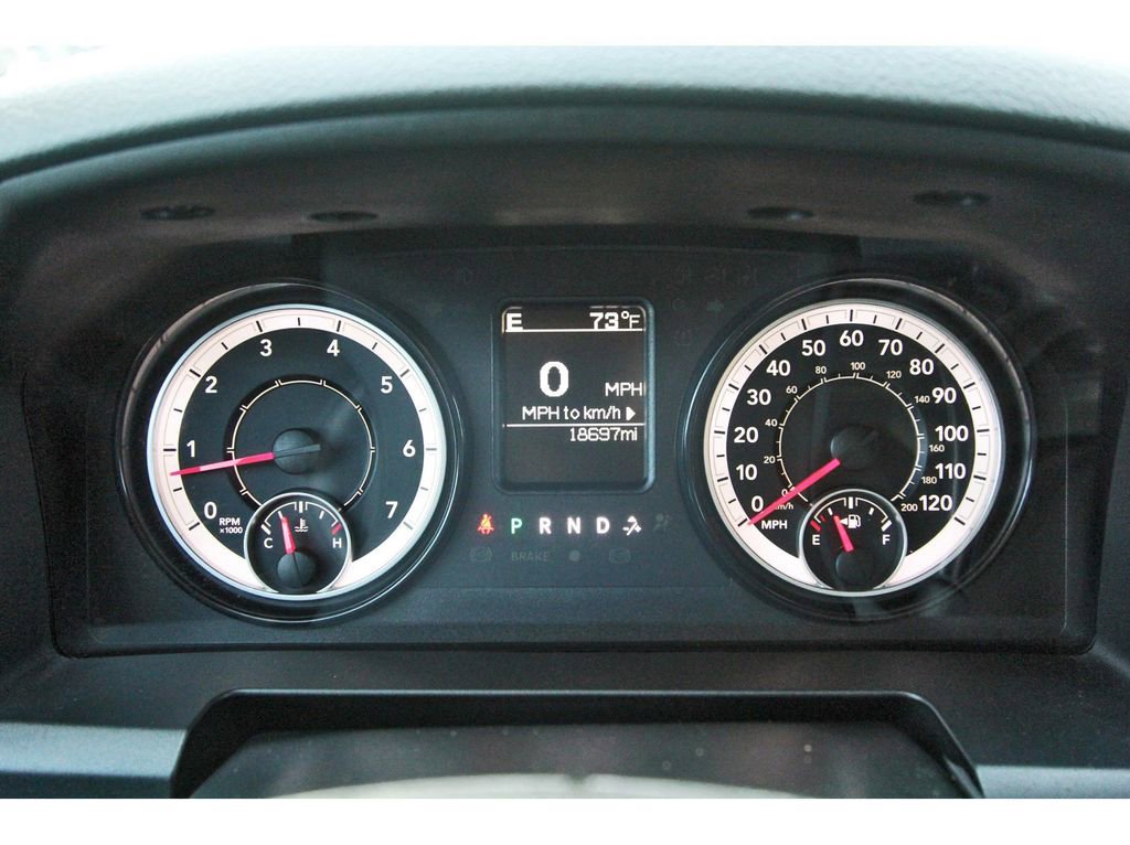 Used 2018 RAM 2500 Tradesman w/ Chrome Appearance Group image 15