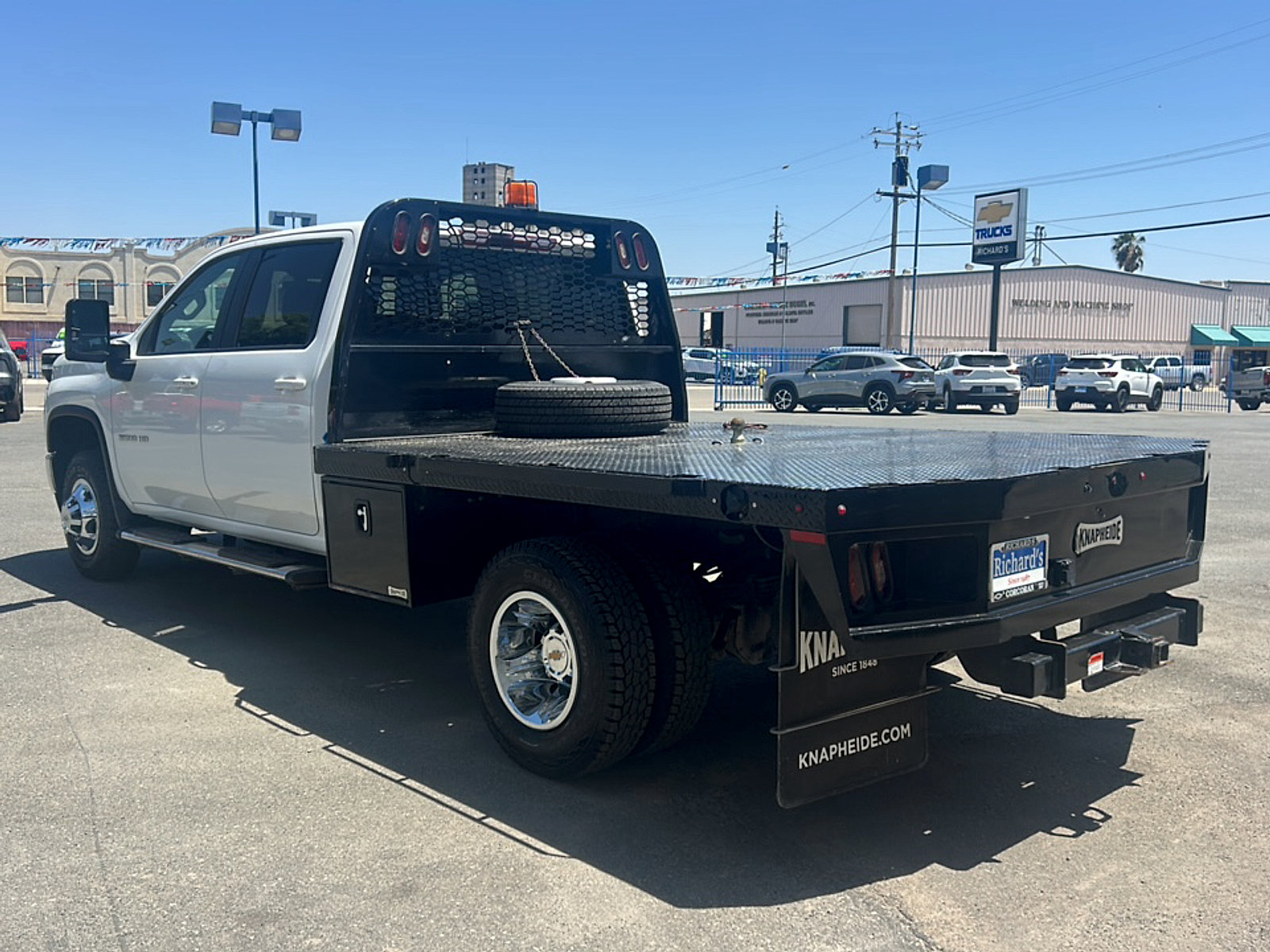 Used 2023 Chevrolet Silverado 3500 LT w/ Convenience Package AWD/4WD image 5