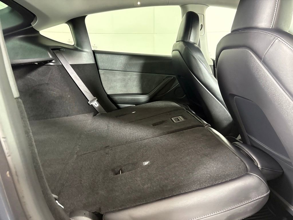 Used 2023 Tesla Model Y Long Range image 16
