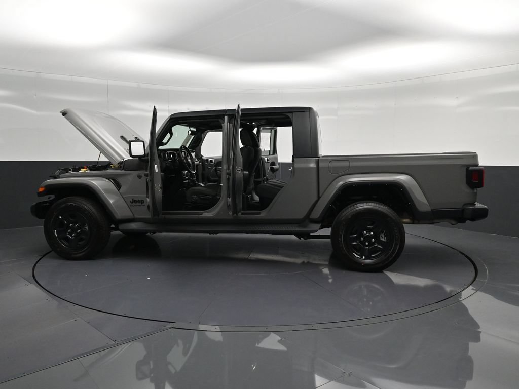 Used 2022 Jeep Gladiator Sport AWD/4WD image 38