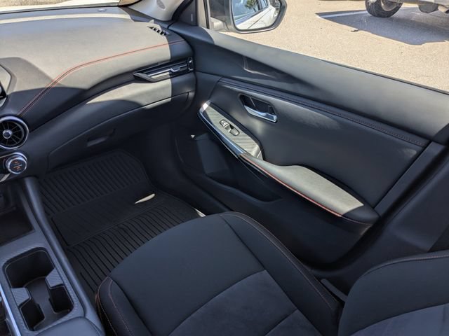 Used 2025 Nissan Sentra SR w/ Midnight Edition FWD image 18