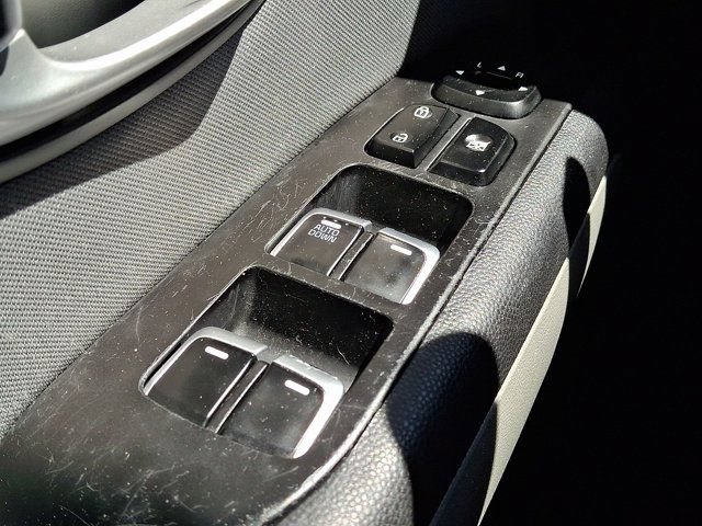 Used 2017 Kia Soul FWD image 27