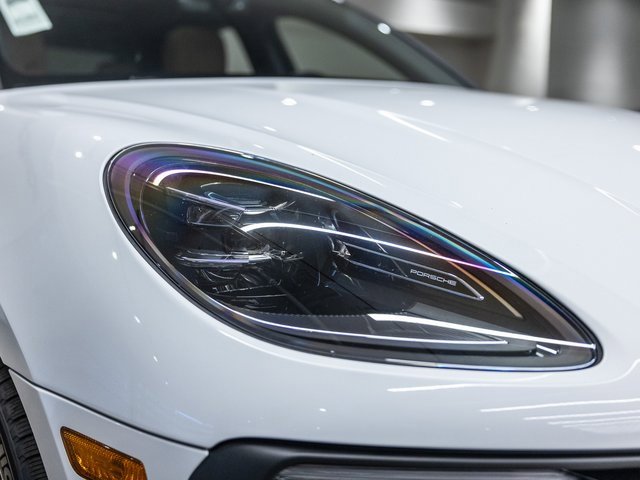 New 2026 Porsche Macan S image 10