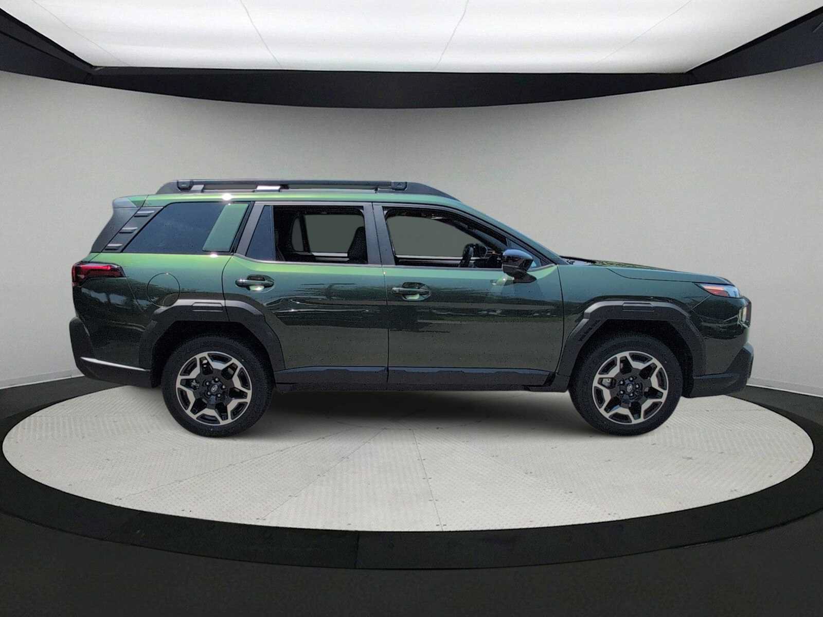 Certified 2026 Subaru Outback Touring AWD/4WD image 9